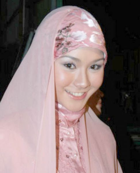 zaskia mecca hot