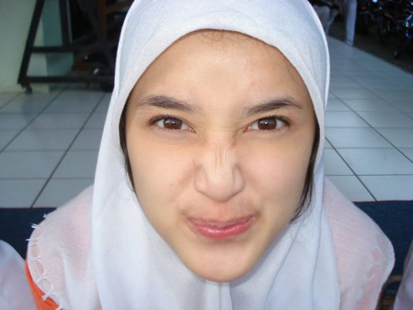 cewek cakep tirani