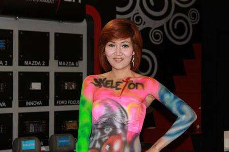 indonesian model bugil