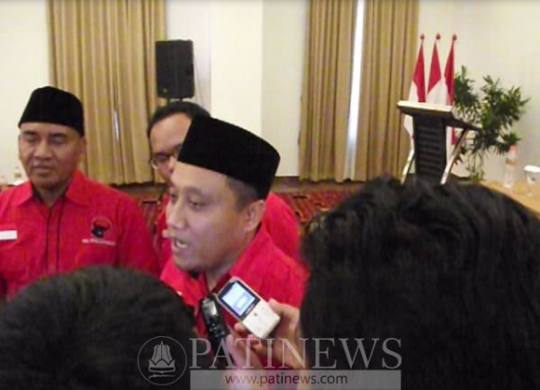 cewek seksi montok