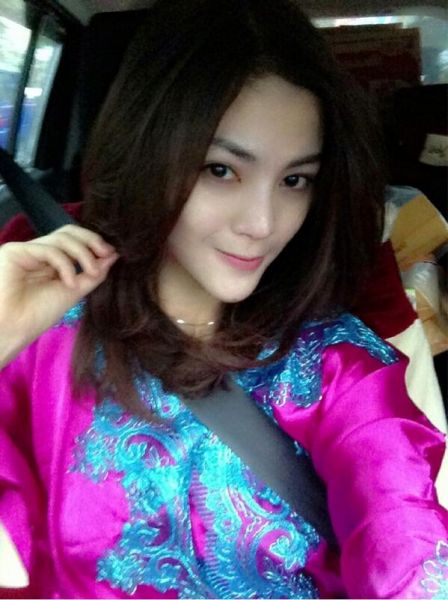pamer meki di mall