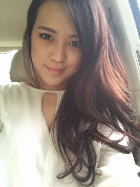 rambut warna merah maron