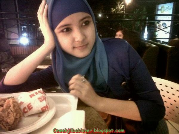 novel istri bercadar di perkosa