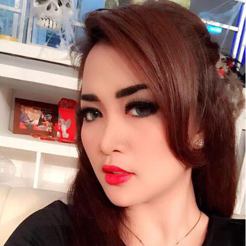 www wanita tanpa busana