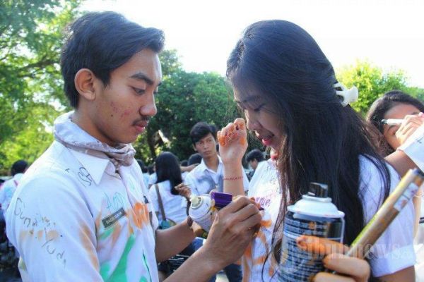 abg grepe di mobil