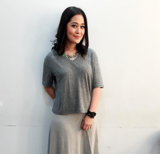 kelihatan memek saat melahirkan