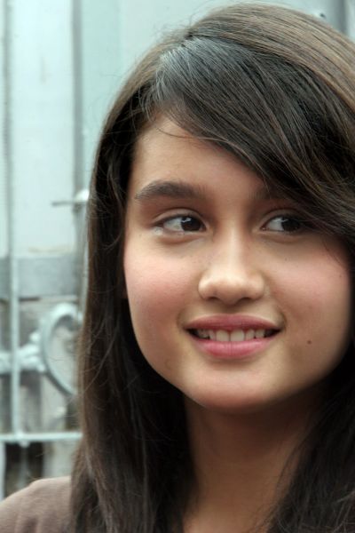 bunga zainal bugil