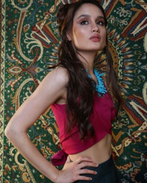 cinta laura twitter