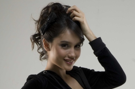 cinta laura kiehl bugil