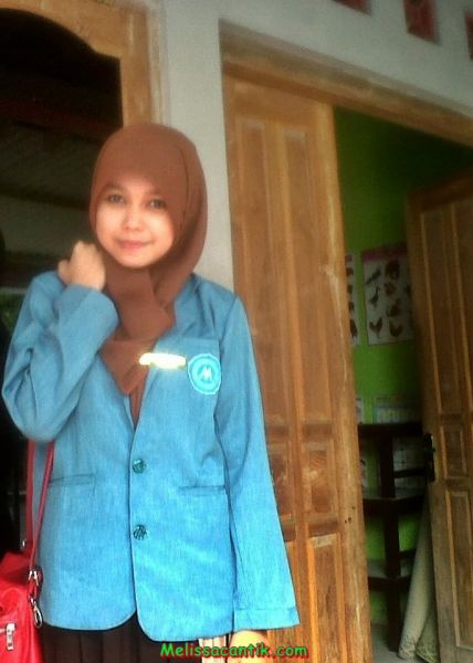 memek cinta laura