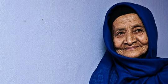 foto nenek ngentott
