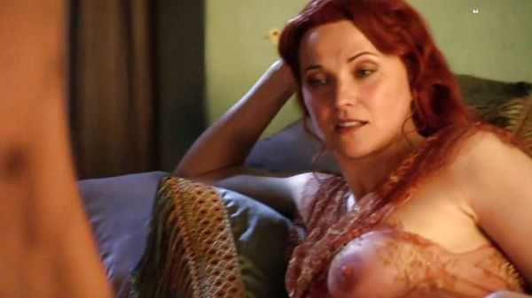 lucy lawless outfit