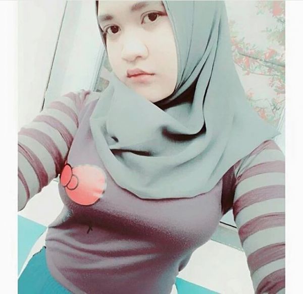 ngecrot di memek