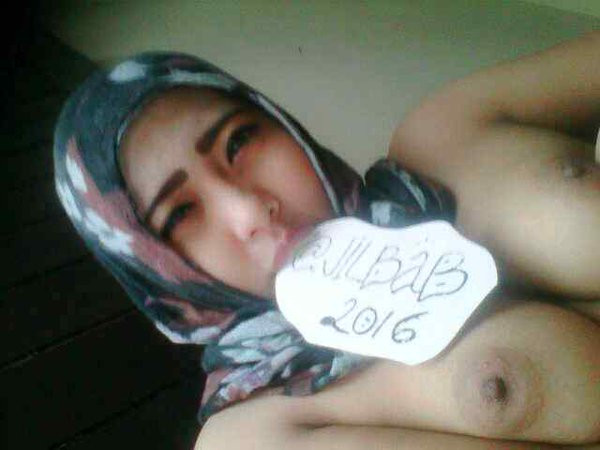 foto payudara artis indonesia