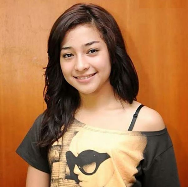 nikita willy pakai celana ketat