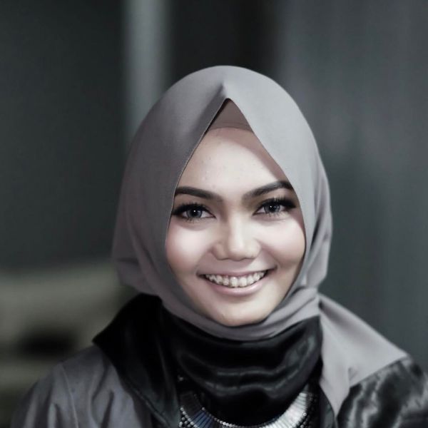 rina dewi