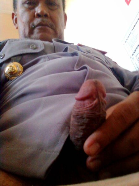 bapak berjemur