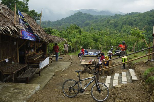 warung kopi rahayu