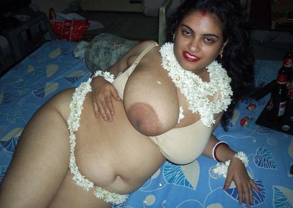 gallery saree strip
